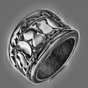 Designer Inspired Openwork Ring Silver Tone  .